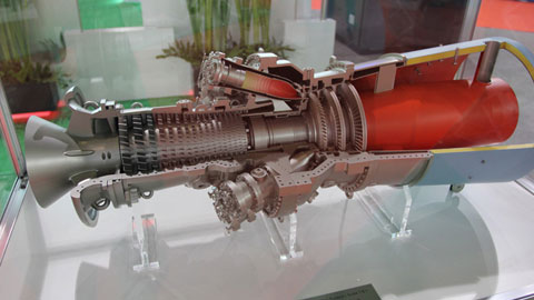 Salah satu produk yang ditampilkan di stan Hitachi, Turbin Gas H-25